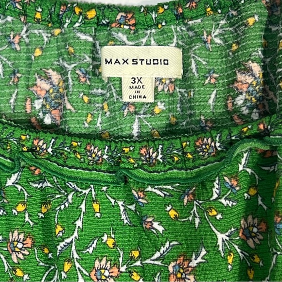 Max Studio Women's Green Floral Print Top Blouse with Short Bubble Sleeves 3X - Picture 5 of 10